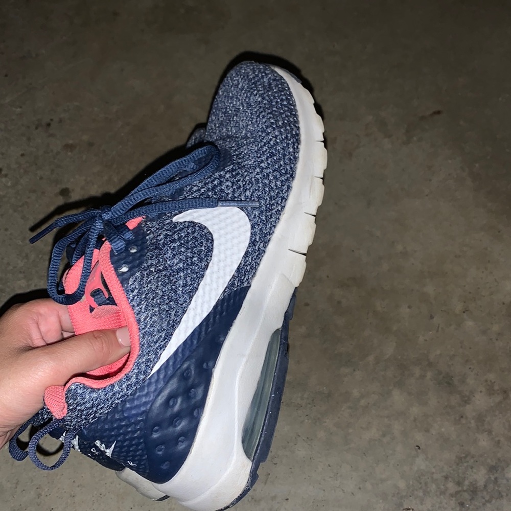 nike running shoes